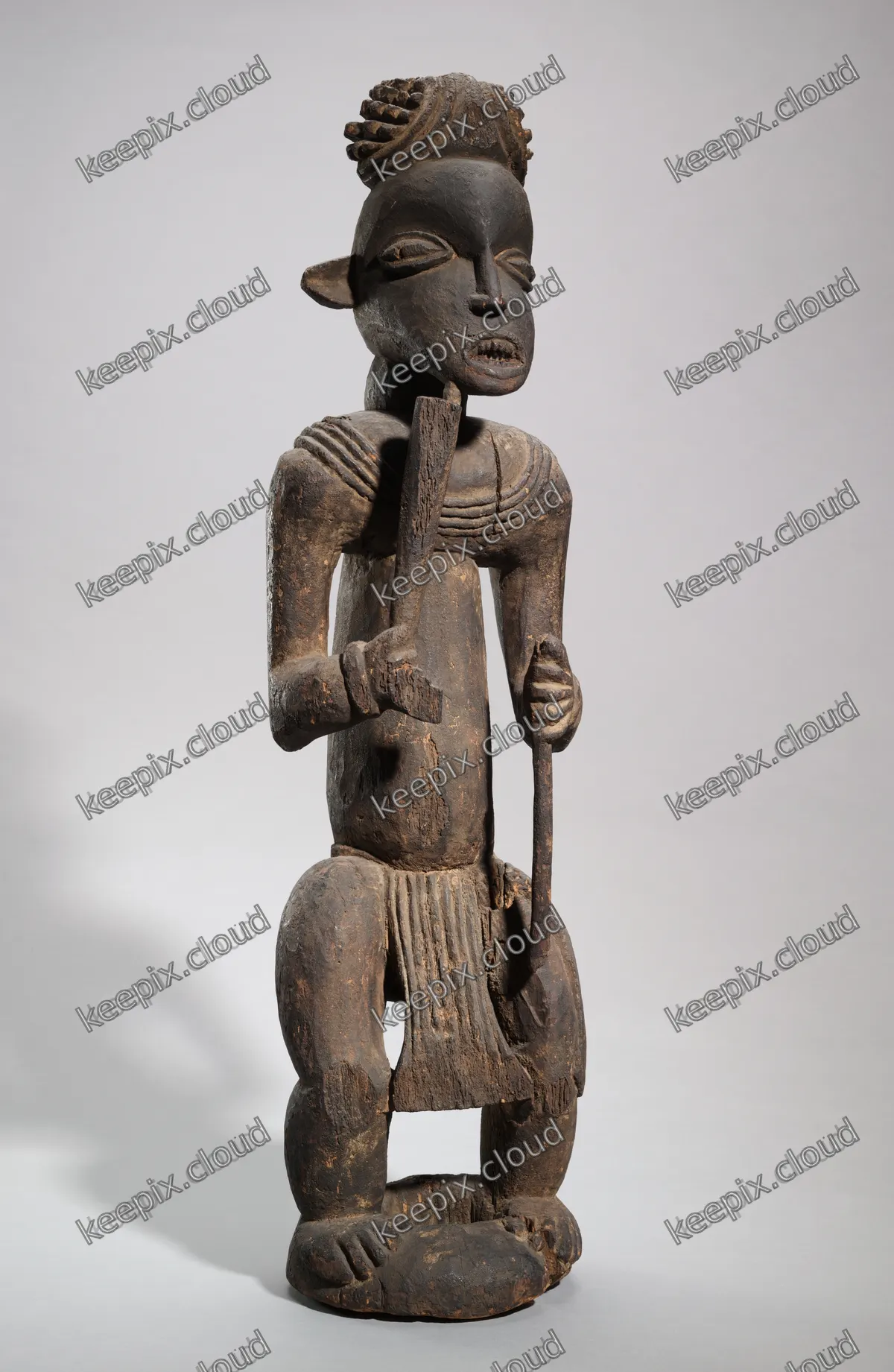 Commemorative figure (lefem)